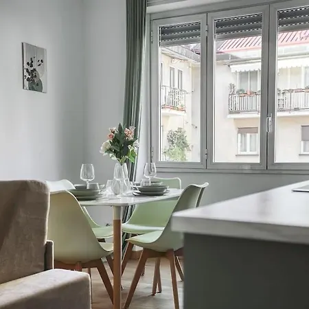 Favoloso Lägenhet Milano